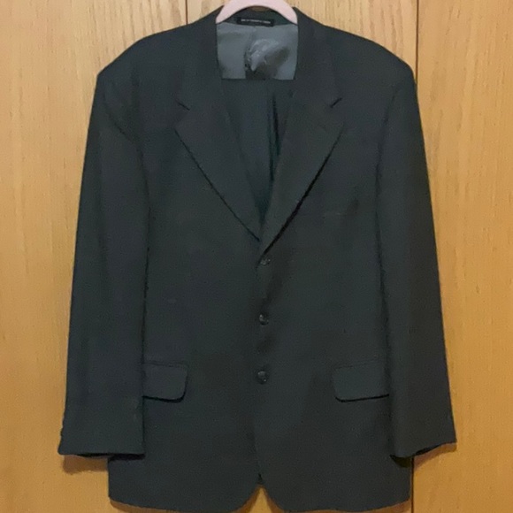 Mens Suit - Picture 1 of 1